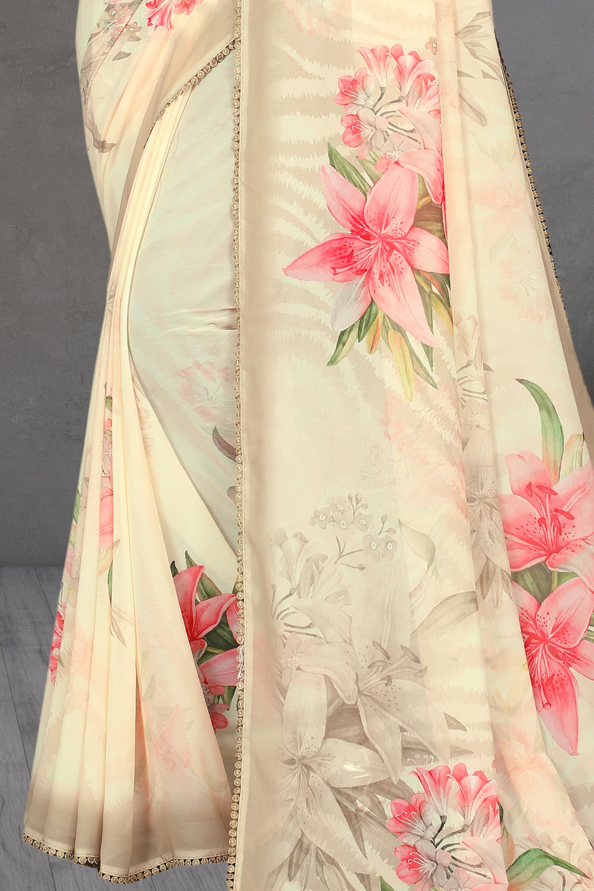 Elegant digital floral printed Wetless saree