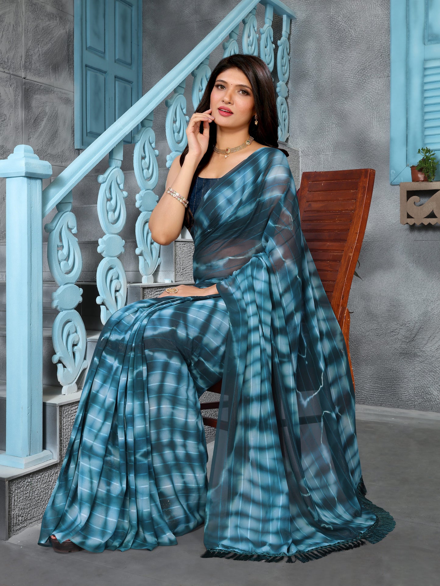 Hightex Striped, Embellished, Graphic Print Bollywood Georgette Saree